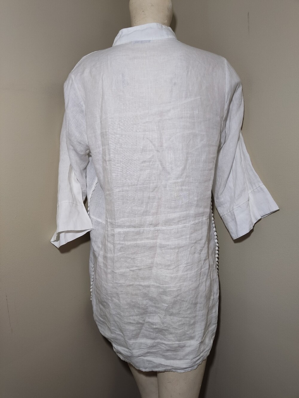 Laura Bianchi Italy 100% Linen White Tunic Top Medium Pom Pom Trim Boho Resort - Picture 6 of 10